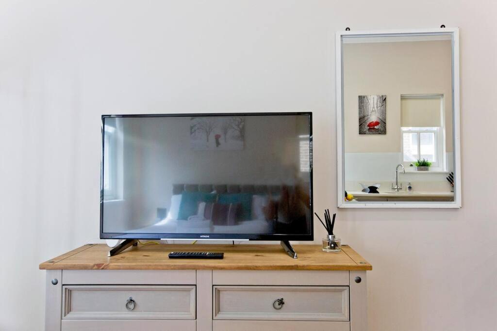 F3 Bright And Cheerful Studio Apartamento